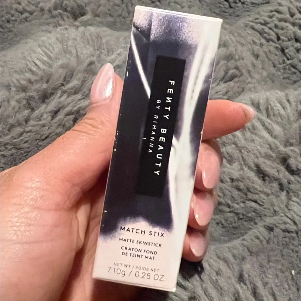 FENTY BEAUTY Match Stix Matte Contour Skinstick